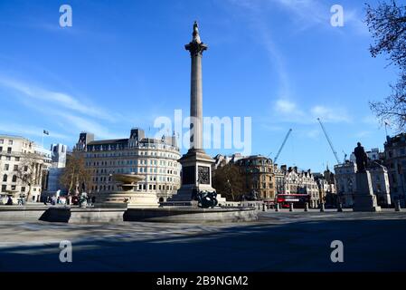 Ein desertierter Trafalgar Square, am Tag vor der Londoner Sperrung infolge der Coronavirus Pandemie 2020 Stockfoto
