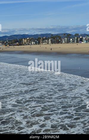 Venedig ist bekannt für seinen bohmischen Geist und eine aufregende Strandstadt mit gehobenen Wohntaschen. Los Angeles, Kalifornien. Stockfoto