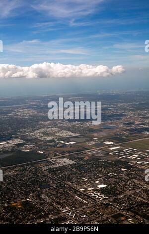 Ein Blick von einem Flugzeugfenster über die USA. Stockfoto