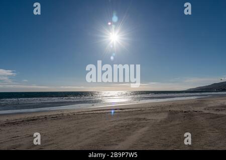 Desolate Zuma Beach vista während des kalifornischen Aufenthalts - Hausbestellung, Malibu Stockfoto