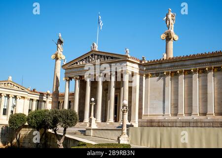 Athen, Griechenland - 18. Februar 2020. Nationalbibliothek Griechenlands am sonnigen Tag Stockfoto