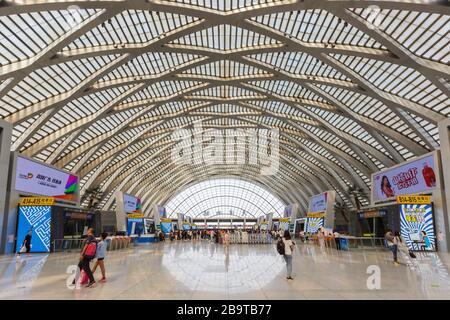 Tianjin, China - 29. September 2019: Bahnhof Tianjin West moderner Architektur Eisenbahnverkehr in China. Stockfoto