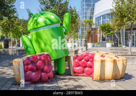 Mountain View, Kalifornien - 10. April 2019: Google Android Figure Headquarter Headquarters HQ Googleplex Mountain View in Kalifornien. Stockfoto