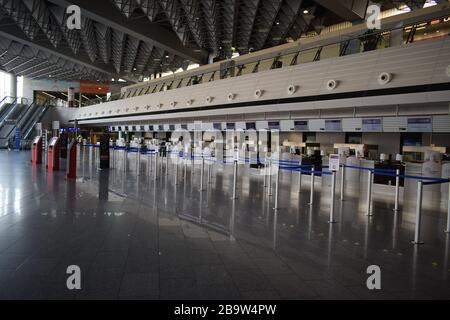 Flughafen Frankfurt während Corona Stockfoto