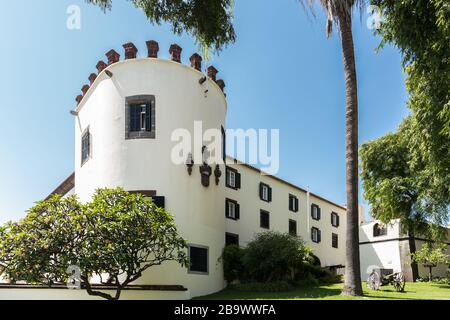 Palast "SAO Lourenco", Militärmuseum und offizielle Residenz des Vertreters der portugiesischen Republik auf der Insel Madeira in Funchal. Stockfoto