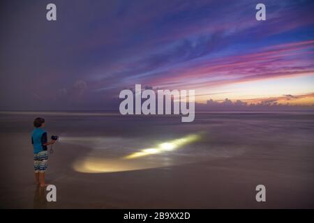 Strand und Sonnenuntergang in Daytona Beach, Florida Stockfoto