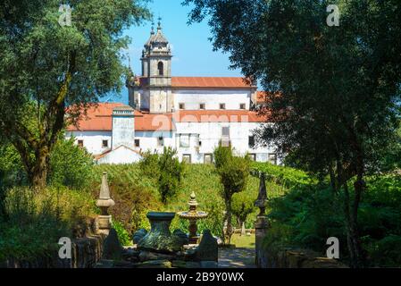 St. Martin von Tibaes Kloster, Corn Field, Braga, Minho, Portugal Stockfoto