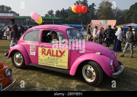1970 Volkswagen Käfer VW 1300 mit 1285 ccm und 4-Zylinder-Motor. Indien WB 20 5366. Stockfoto