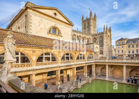 Die römischen Bäder in Bath England UK an einem sonnigen Tag Stockfoto