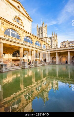 Die römischen Bäder in Bath England UK an einem sonnigen Tag Stockfoto