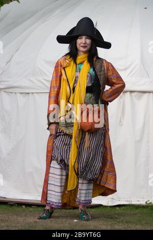 Tama Janowitz, international meistverkaufter Autor und Sozialkommentator aus New York, Autor von 'Slaves of New York', auf dem Edinburgh International Book Festival, Edinburgh, Schottland, August 2003. Stockfoto