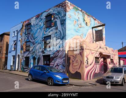 Extravagant dekoriertes Duke of Wellington Pub in St Werburghs in Bristol, Großbritannien Stockfoto