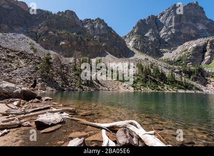 Landschaft des Emerald Lake und Berggipfel im Rocky Mountain National Park in Colorado Stockfoto