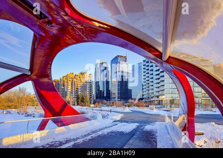 Peace Bridge, Bow River, Calgary, Alberta, Kanada Stockfoto