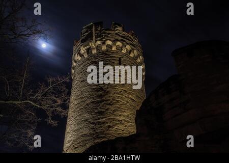 Der Pulverturm in Jena nachts Stockfoto