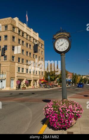 Straßenuhr an der Main Street in Klamath Falls, Oregon, USA Stockfoto