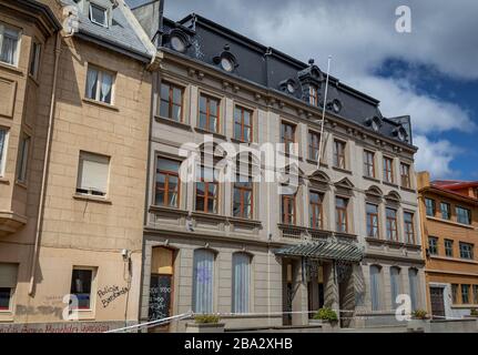 Die Gebäude In Punta Arenas Blicken Auf Die Innenstadt Stockfoto