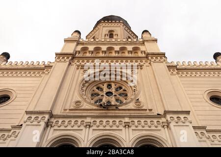 Die alte Synagoge in Kecskemet, Ungarn. Stockfoto