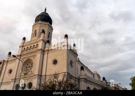 Die alte Synagoge in Kecskemet, Ungarn. Stockfoto