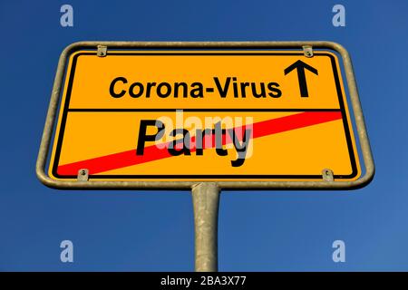 Digital Composing, Symbolbild, Ortsnamenschild, Party, Coronavirus, Sars-CoV-2, Covid-19, Deutschland Stockfoto