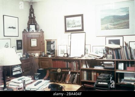 Vintage 1970s Foto, das Büro von David McCord an der Harvard University. David Thompson Watson McCord (1897-1997) war ein US-amerikanischer Dichter und College-Spendensammler. QUELLE: ORIGINALFOTO Stockfoto