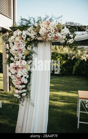 Speziell dekorierter Garten für eine besondere Veranstaltung Stockfoto