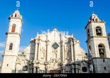 Detail der Fassade der Kathedrale von Havanna in der Altstadt von Havanna Stockfoto