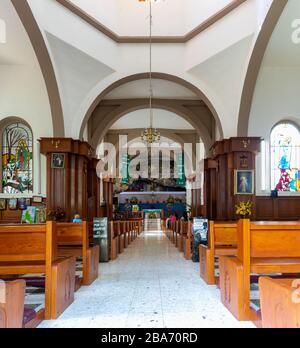 El Chorrito, Tamaulipas, Mexiko, 2. Juli 2019: Das Innere der katholischen Kirche der Jungfrau del Chorrito Stockfoto