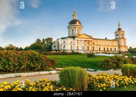 Blick auf die Kirche des Erzengels Michael in der Stadt Kolomna. Moskauer Oblast. Russland Stockfoto