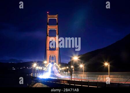 Golden Gate Bridge, San Francisco, Kalifornien, Vereinigte Staaten, Nordamerika, Farbe Stockfoto