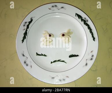 Peking, Peking, China. März 2020. Im frühen Frühjahr macht eine Vielzahl von handgemachten Köstlichkeiten in Tierform Spaß und schmückt. Kredit: SIPA Asia/ZUMA Wire/Alamy Live News Stockfoto