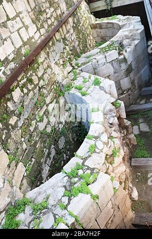 Das byzantinische Untergeschoss der modernen Moschee in Limassol, Zypern Stockfoto