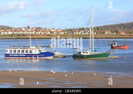 Boote In Conwy River Estuary, Nordwales Stockfoto