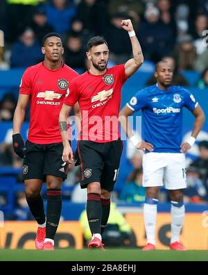 Bruno Fernandes von Manchester United feiert sein erstes Tor auf der Seite Stockfoto