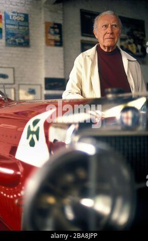 Graf Giovanni (Johnny) Lurani fotografierte 1992 in seiner Villa in Calvenzano Italien Stockfoto