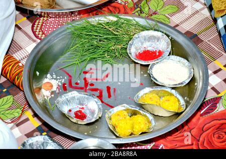 Tel Baan Ritual, haldi Zeremonie im indischen Wedding Stockfoto