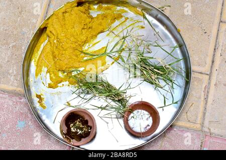 Tel Baan Ritual, haldi Zeremonie im indischen Wedding Stockfoto