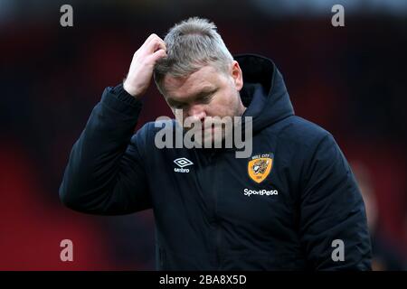 Grant McCann, Manager der Hull City, sieht während des Sky Bet Championship Matches im BET365 Stadium niedergeschlagen aus Stockfoto