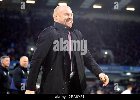 Burnley-Manager Sean Dyche lacht vor dem Anpfiff Stockfoto