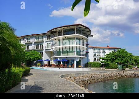 PAPAGAYO, COSTA RICA -17 MAR 2019- Blick auf die Marina Papagayo im Golf von Papagayo in Guanacaste, Costa Rica. Stockfoto