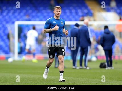 Der Kyle McFadzean von Coventry City vor dem Spiel Stockfoto