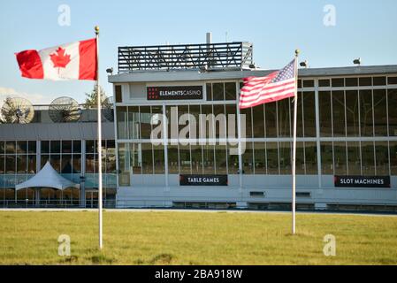 25. März 2020 - Surrey, B.C., Kanada - Fraser Downs Racetrack wird im Elements Casino als inaktiv angesehen. Alle Casinos in der Provinz BC wurden am 16. März von den Provinzgesundheitsbehörden während der COVID-19-Pandemie geschlossen. Foto von Adrian Brown/Sipa USA Stockfoto