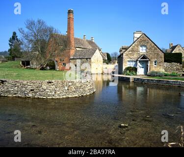 The Old Mill and River Eye, Lower Salughter in der Nähe von Bourton on the Water, Cotswolds, Gloucestershire. Stockfoto