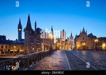 Berühmteste Touristenansicht im historischen Herzen von Gent Stockfoto