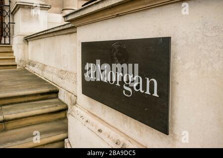 J P Morgan, 60 Victoria Embankment, London, Großbritannien Stockfoto