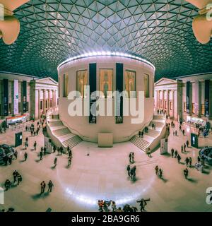 Londom-Innenansicht des British Museum, eines weltberühmten Museums für Geschichte, Kunst und Kultur in Bloomsbury. Stockfoto