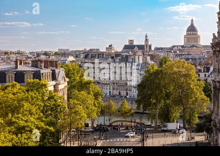 Blick auf die seine, Ile-de-la-Cite, St Etienne du Mont und das Pantheon, Paris, Frankreich Stockfoto