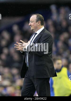 Chelsea-Manager Rafael Benitez auf der Touchline Stockfoto