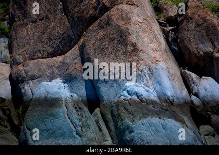 Die sehr sichtbare Gezeitenlinie rund um die Inseln im Norden Westaustraliens. Stockfoto