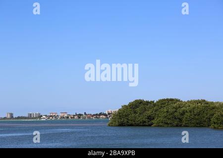 Blick über Sarasota Bay an EINEM klaren Tag Stockfoto